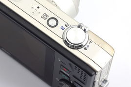 尼康S8000數(shù)碼相機(jī) IT168數(shù)碼相機(jī)圖片大全中的經(jīng)典之作